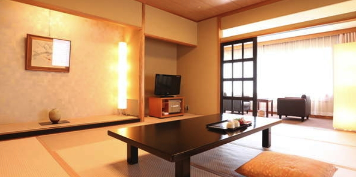 熱海海上花火大会が見られるホテル・旅館16選_熱海ニューフジヤホテルヘッダー