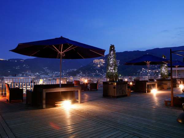 熱海海上花火大会が見られるホテル・旅館16選_熱海シーズンズホテルテラス02