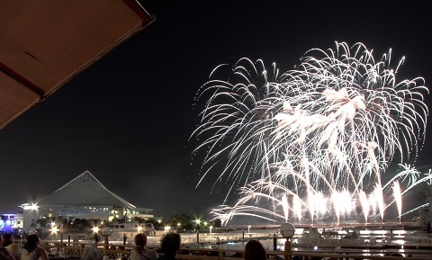 横浜・八景島シーパラダイスクリスマス「花火シンフォニア」ボードウォーク特別観覧席Bブロック
