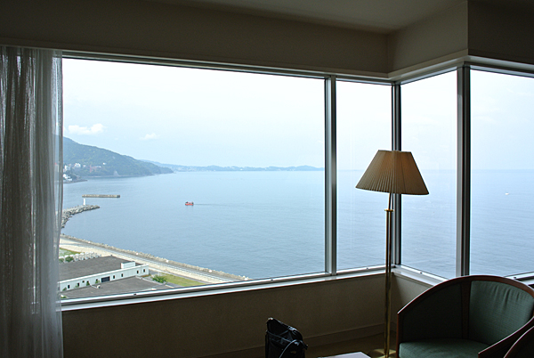 熱海海上花火大会が見られるホテル・旅館16選_熱海後楽園ホテル_14fからの風景01