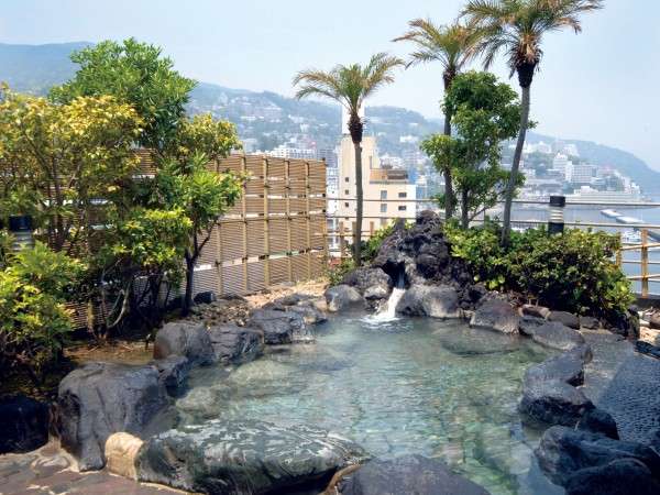 熱海海上花火大会が見られるホテル_旅館16選熱海温泉熱_ホテルサンン露天風呂