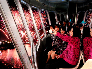 横浜・八景島シーパラダイスクリスマス「花火シンフォニア」花火観覧展望台