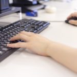 勤労感謝の日は休みなの?学校は?会社は?
