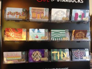 2017年スタバクリスマスカードの値段、種類デザイン、使い方について調べてみた。