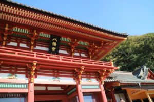 鶴岡八幡宮へ一番近くて安い駐車場ご紹介。